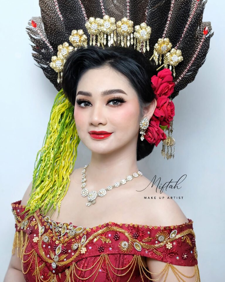 Wedding Makeup Adat Dayak KalimantanTengah(2)